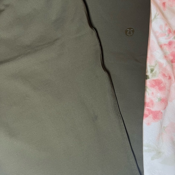 LULULEMON ATHLETICA On the Fly 7/8 Pant Legging Dark Olive Sz 2 Drawstring Crop - Picture 2 of 7